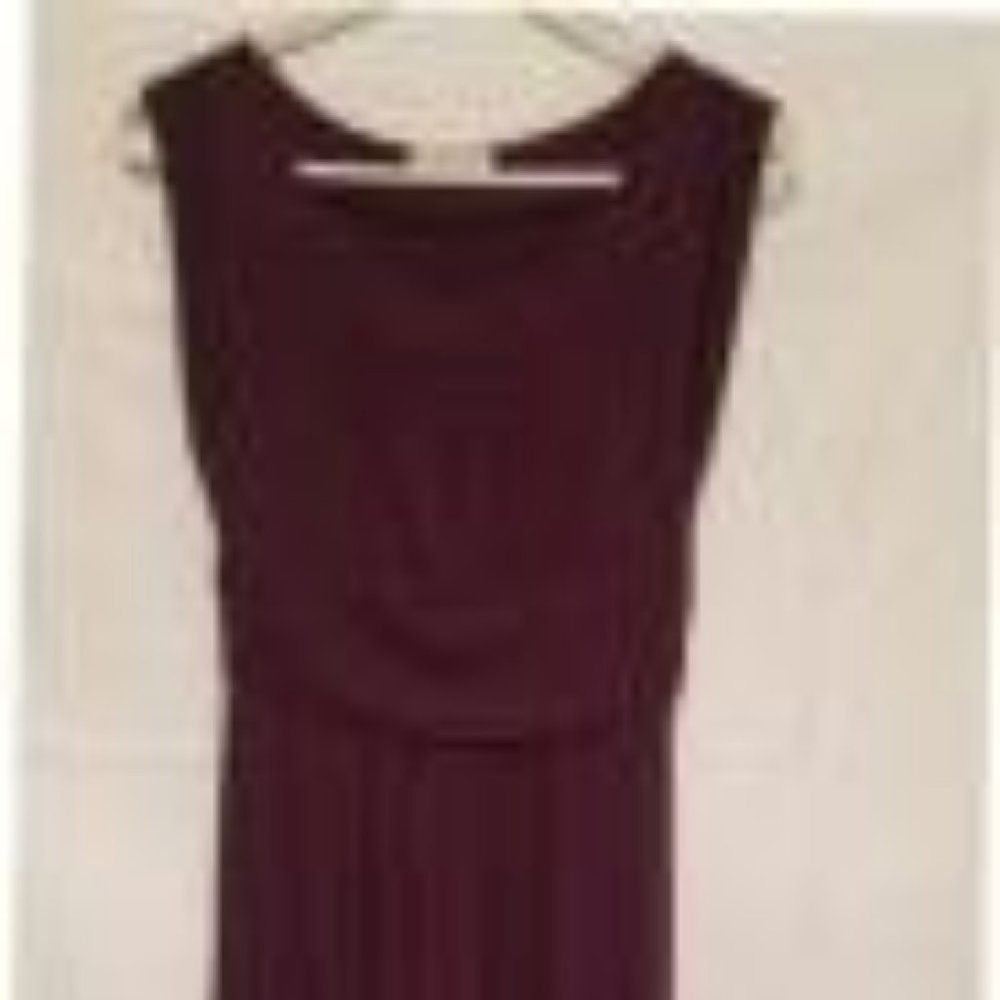 DRESSES - Picture 2 of 3